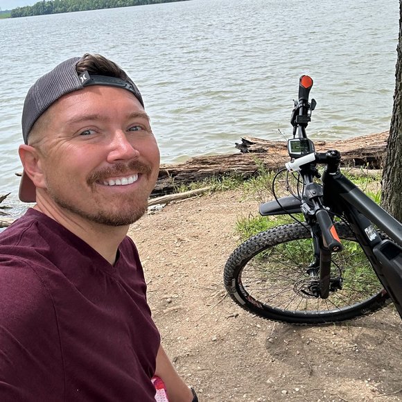 Meet your Posher, Bentley Bro Stuff - Picture 2 of 3